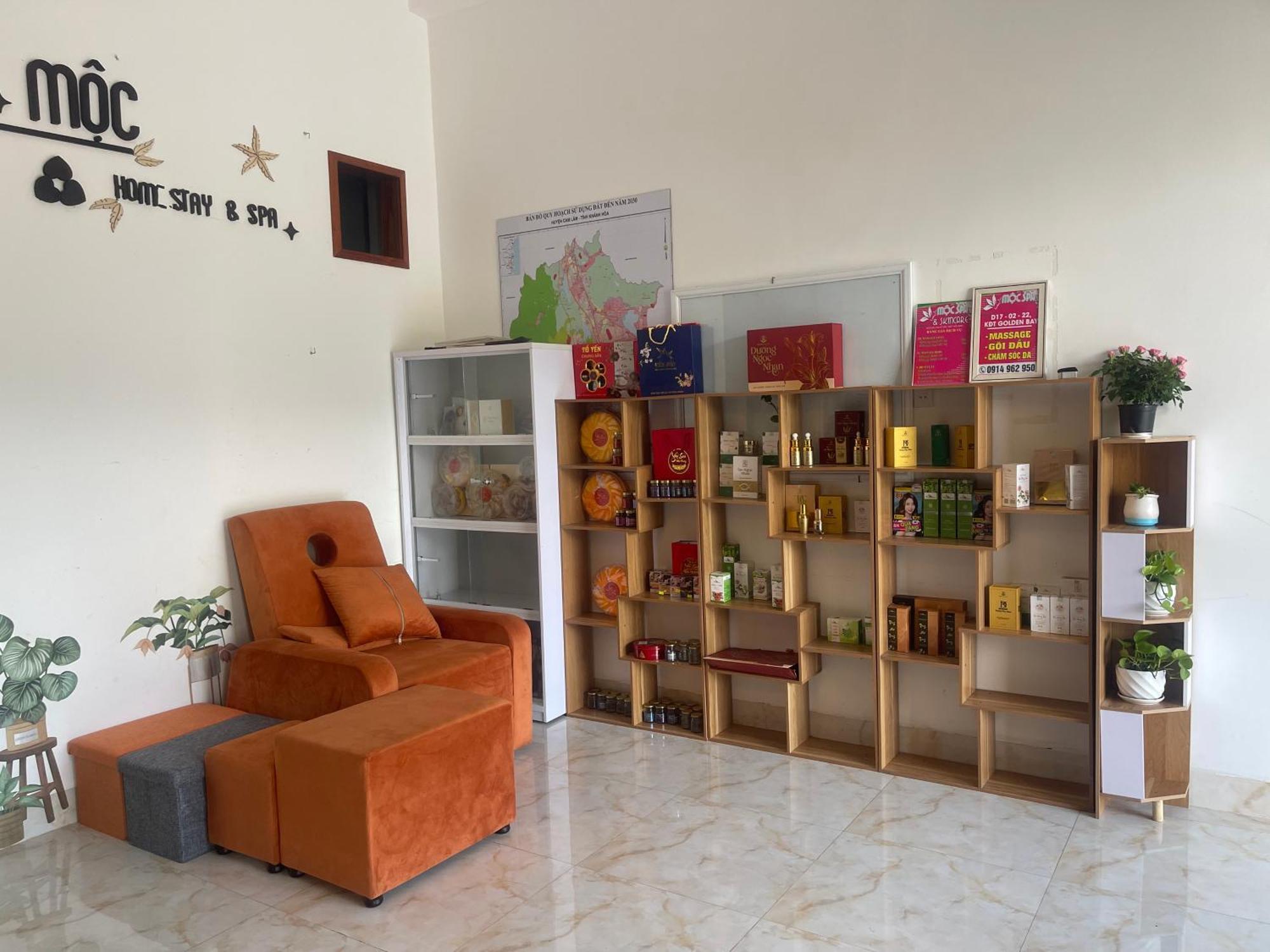 Moc Homestay- Near Bai Dai Beach Cam Lam Exteriér fotografie